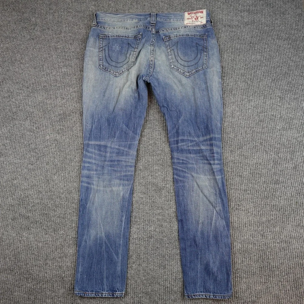 True Religion Dean Jeans Mens 38x32 Blue Wash Distressed Denim Bootcut